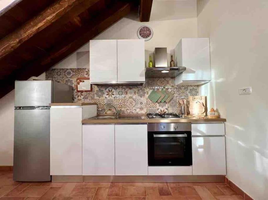 La Casina Di Nada Lägenhet Massa Martana Exteriör bild